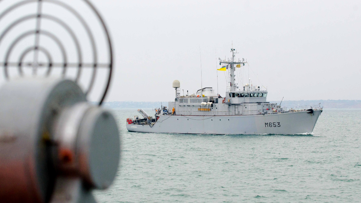 Наступ Росії на Україну можливий з окупованого Криму - командувач ВМС