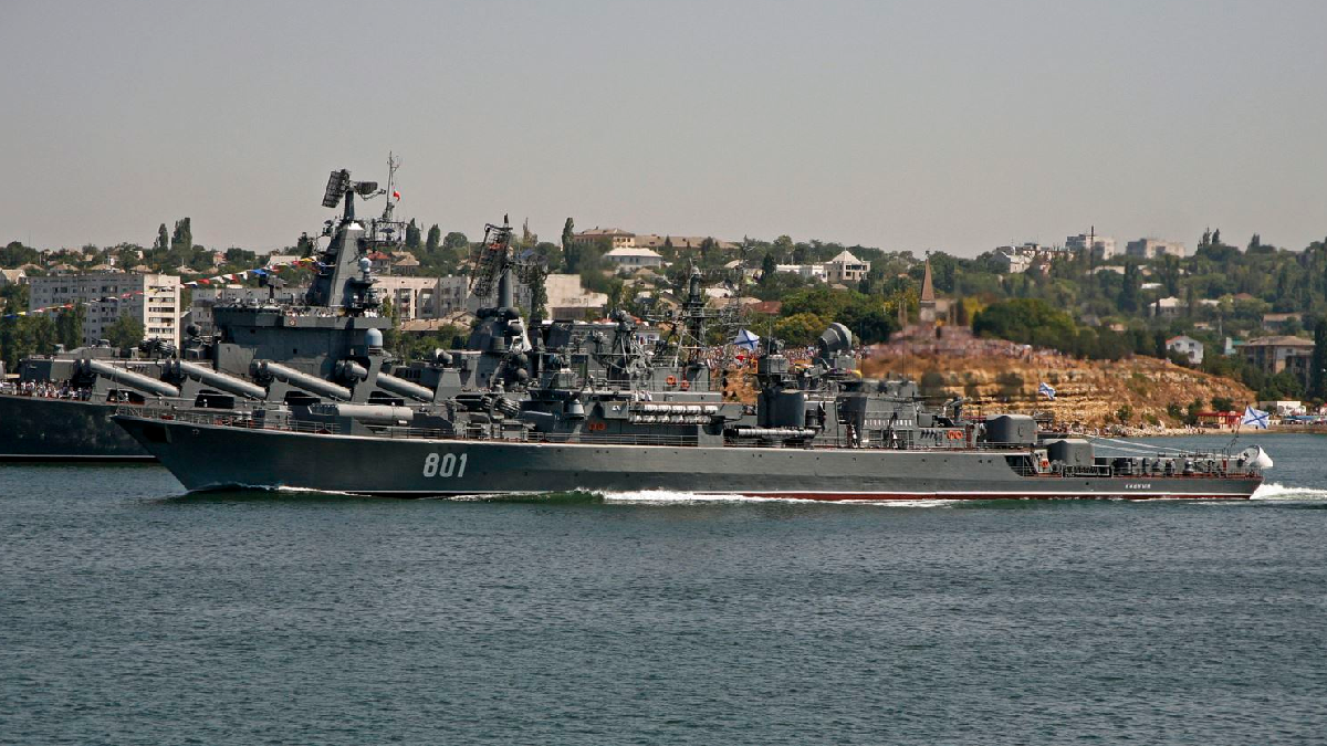 В окупованому Севастополі на параді до Дня ВМФ Росії задіють півсотні кораблів