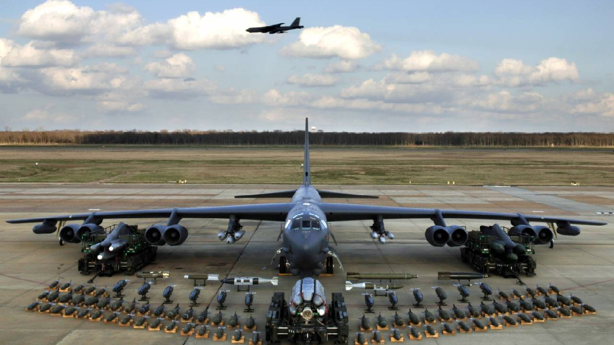 Росія відреагувала на українсько-американські польоти біля окупованого Криму