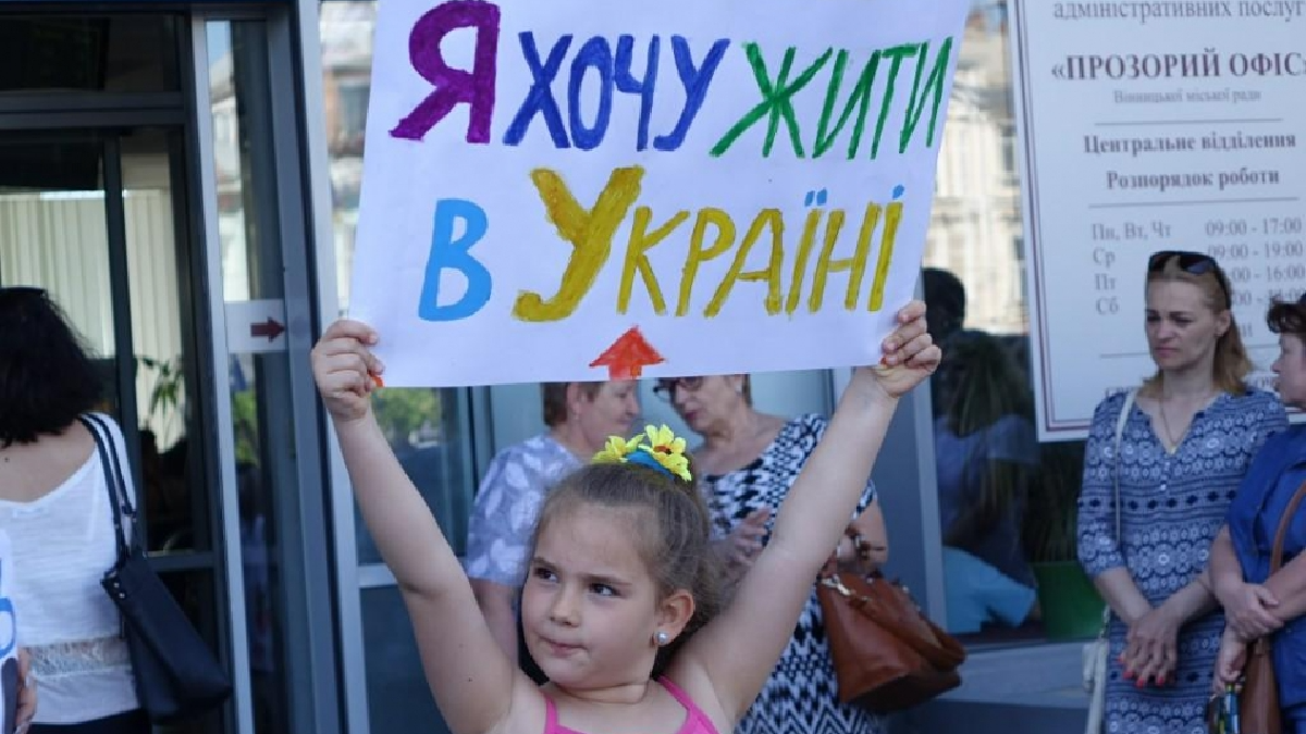 Переселенцев, которые не хотят возвращаться в Крым и Донбасс после деоккупации, на 20% больше, чем тех, кто хочет