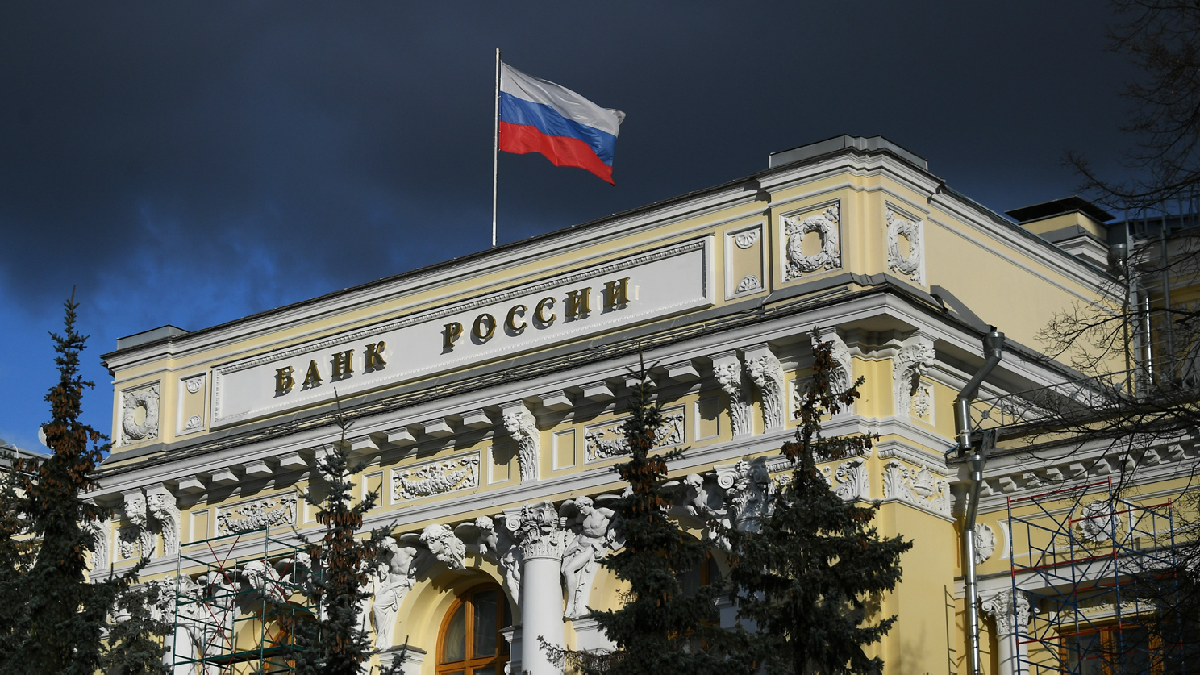 Окупанти незаконно відкривають польову установу Центробанку Росії для потреб МО