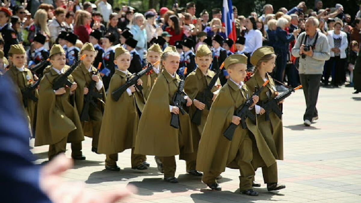 Кількість воєнізованих класів в окупованому Криму зросла більше ніж утричі