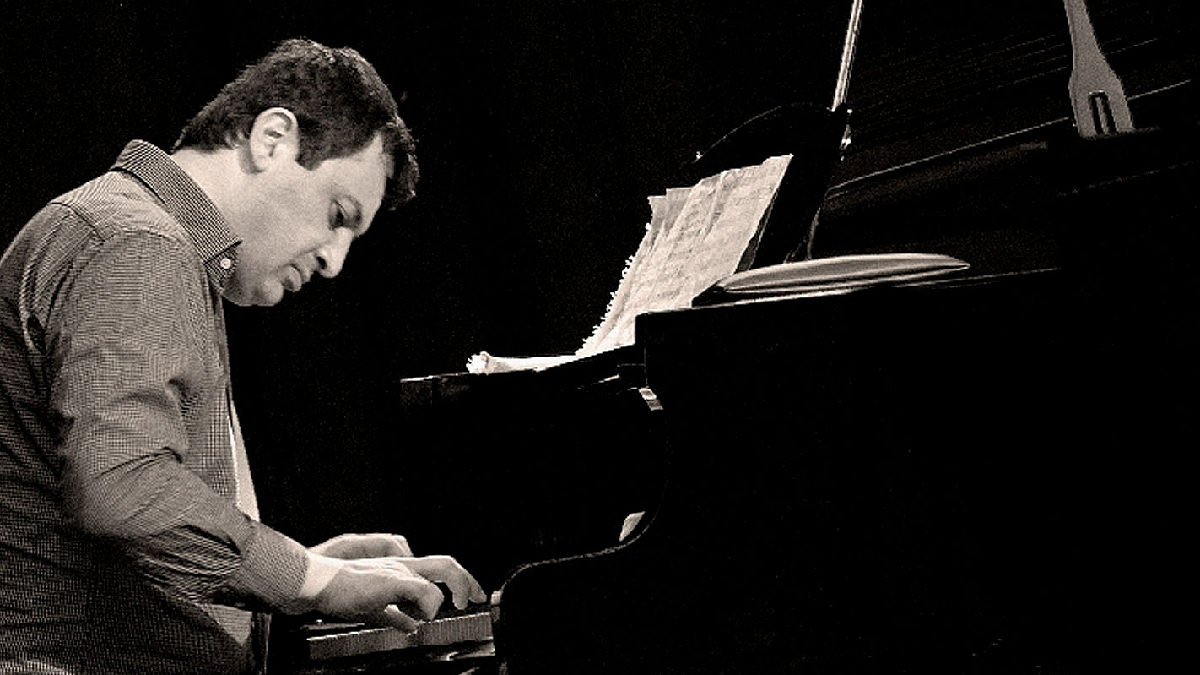 Crimean Tatar pianist Usein Bekirov awarded the title of 