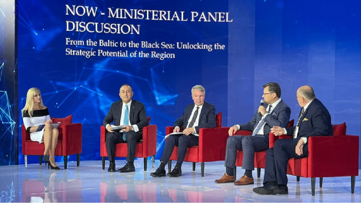 Кулеба заявив про важливість присутності НАТО в Чорному морі