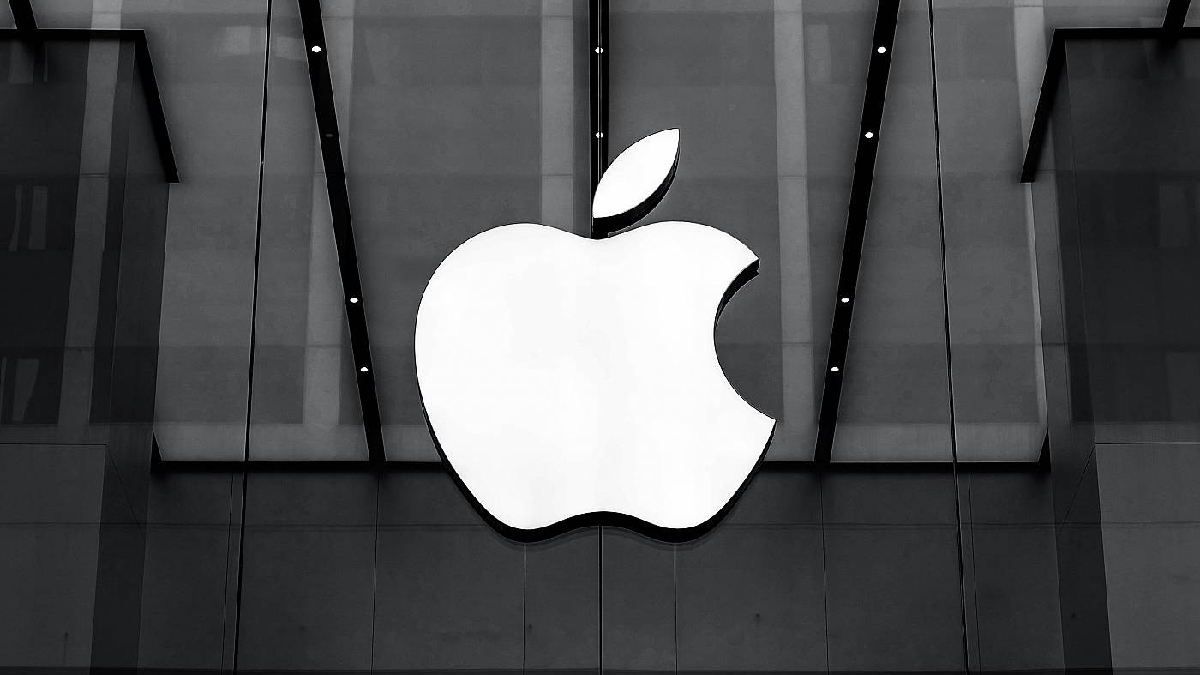 The Foreign Ministry instructed diplomats to contact Apple because of the image of non-Ukrainian Crimea in Apple Music