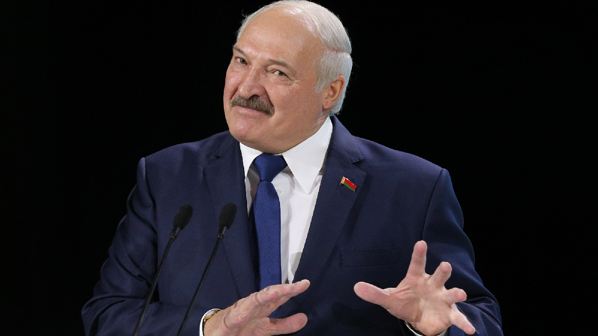 Лукашенко заявив, що атаку на російський літак А-50 у Білорусі здійснив житель Криму