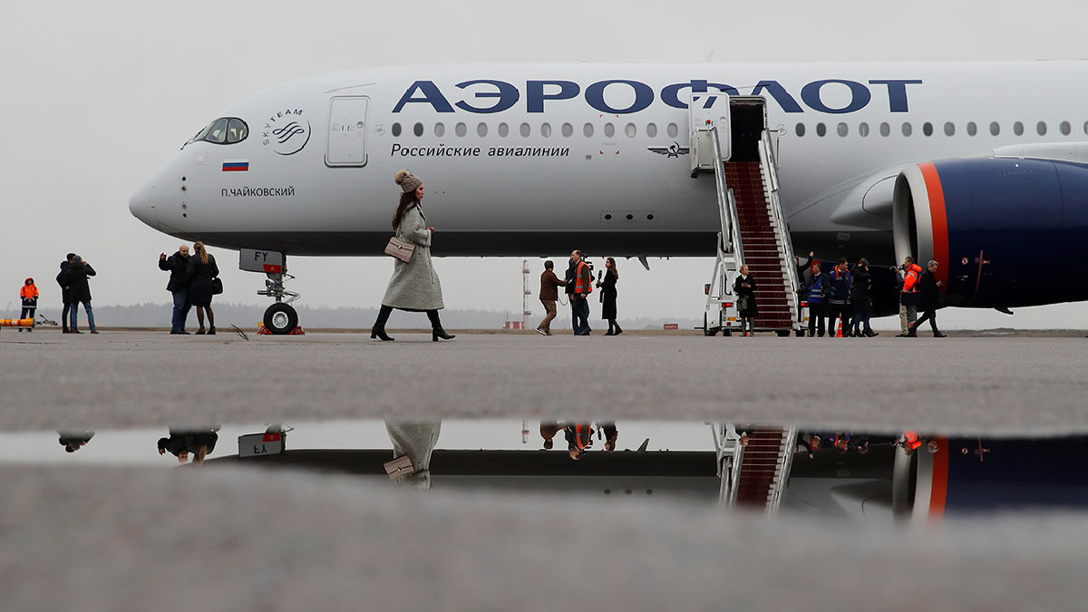 Окупанти продовжили заборону на польоти до аеропорту Сімферополя