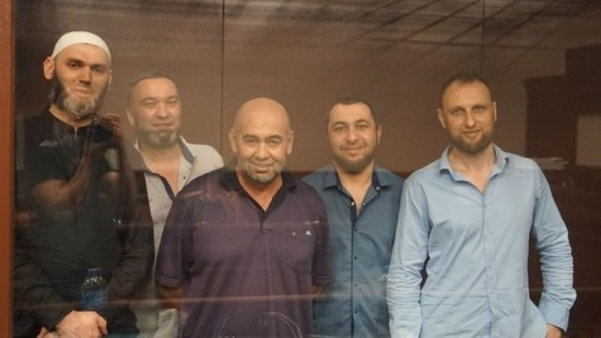 Российский суд продлил политзаключенным второй Симферопольской группы по «делу Хизб ут-Тахрир» арест на три месяца