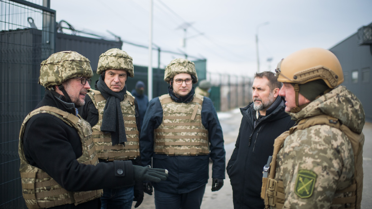 Министры Славковского формата в станице Луганской выразили солидарность с Украиной