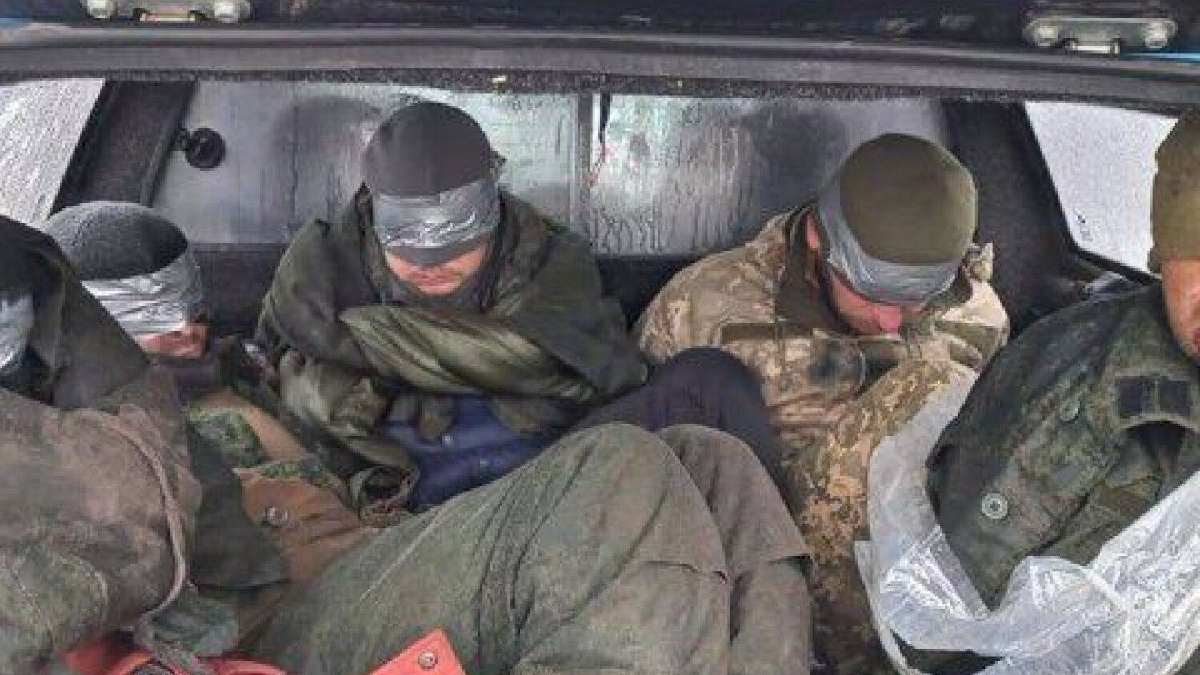 Щонайменше 15 кримчан, які воювали на боці РФ, перебувають у військовому полоні - правозахисниця
