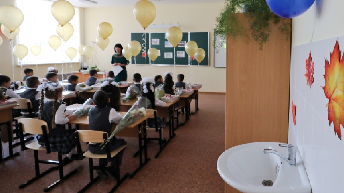 Окупанти планують перенавчати «за російськими стандартами» дітей та вчителів з материкової України 