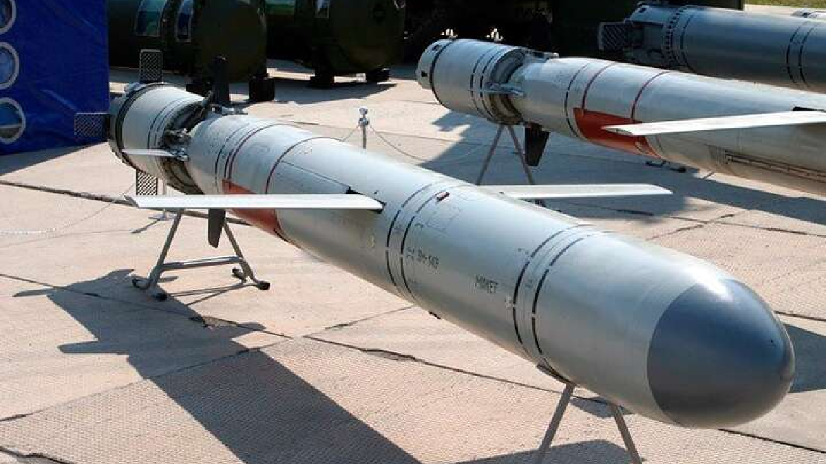 РФ готує нові удари по Україні: до Криму завезли ракети «Калібр» 