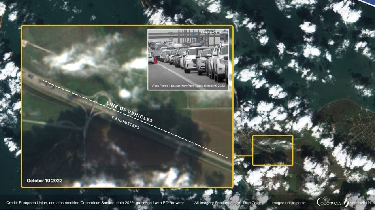 Супутникові знімки показали значний затор на Кримському мості