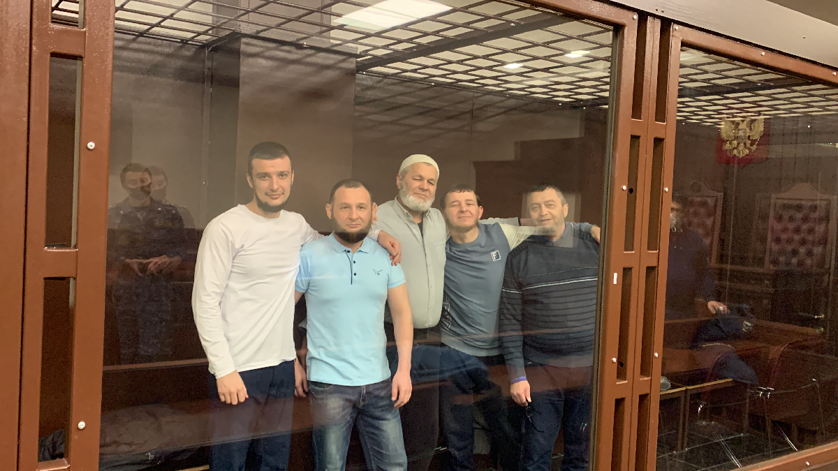 13 років ув’язнення кожному: російський суд виніс вирок п’ятьом кримськотатарським активістам «Другої сімферопольської групи» Хізб ут-Тахрір