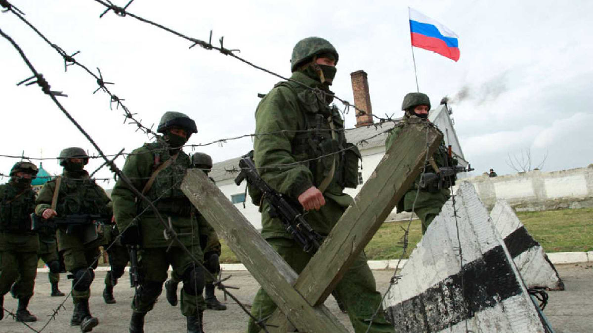 В окупованому Криму росіяни будують захисні споруди у глибині півострова