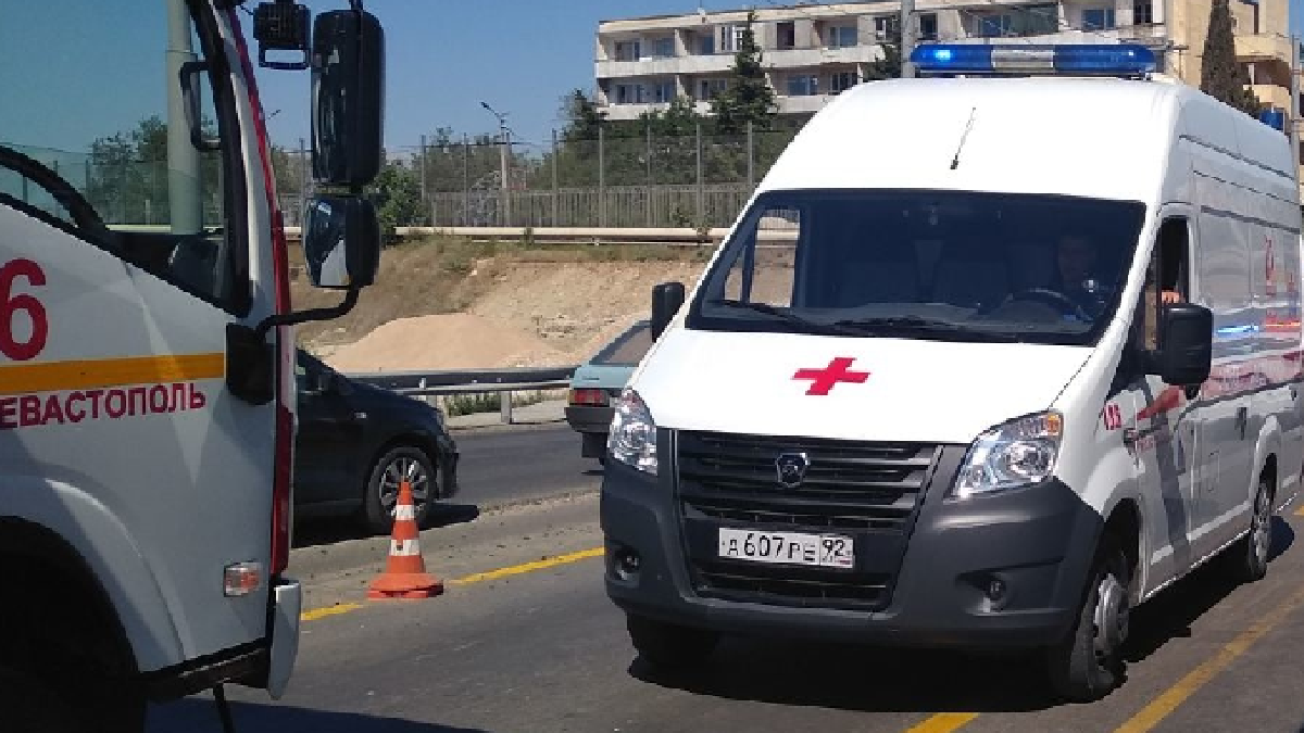 У Севастополі дівчина без навичок водія збила дитину біля школи
