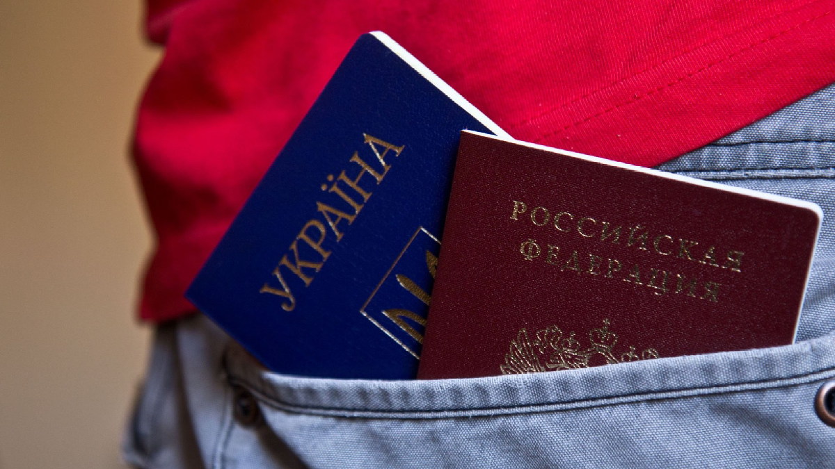 Українці, які отримують російські паспорти на ТОТ – жертви злочину, а не злочинці — Лубінець