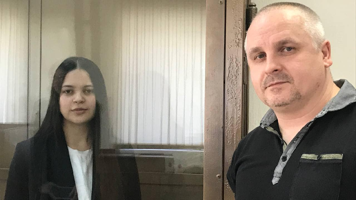 Російський суд залишив під вартою кримську татарку Леніє Умерову